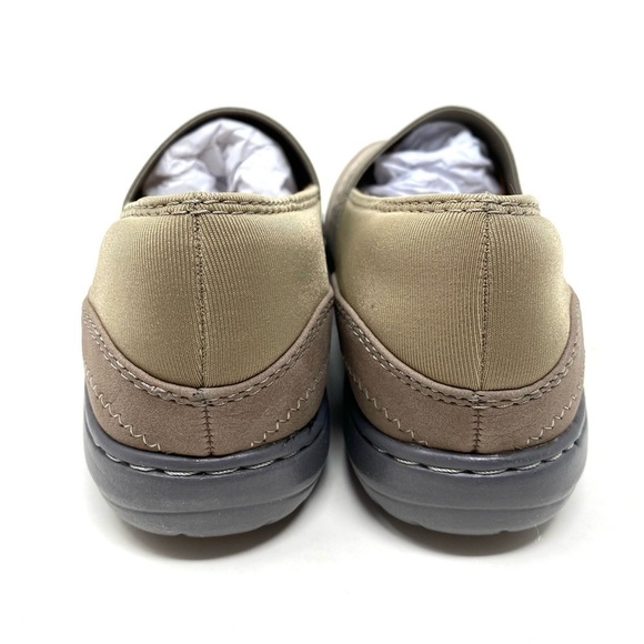 Cobb Hill WOMEN'S PENFIELD A-LINE SLIP-ON SHOE Taupe WIDE - Picture 6 of 9
